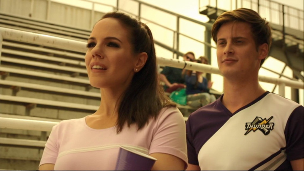 Anna Silk as Bo and Aren Buchholz as Derek Finley - Lost Girl 506