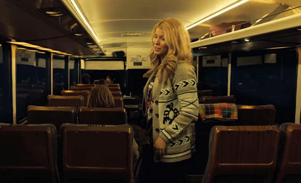 Sarah Troyer as Kiersten - Wynonna Earp 101