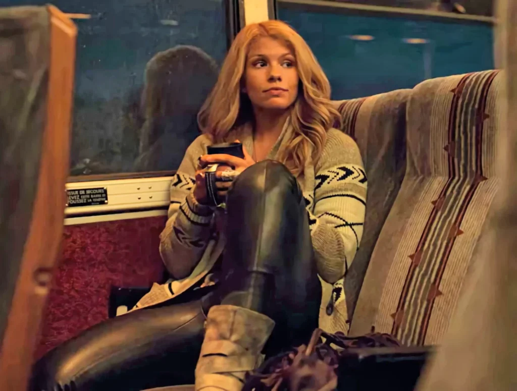 Sarah Troyer - Wynonna Earp