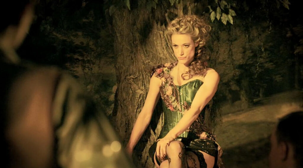 Zoie Palmer as Flora - Lost Girl 407