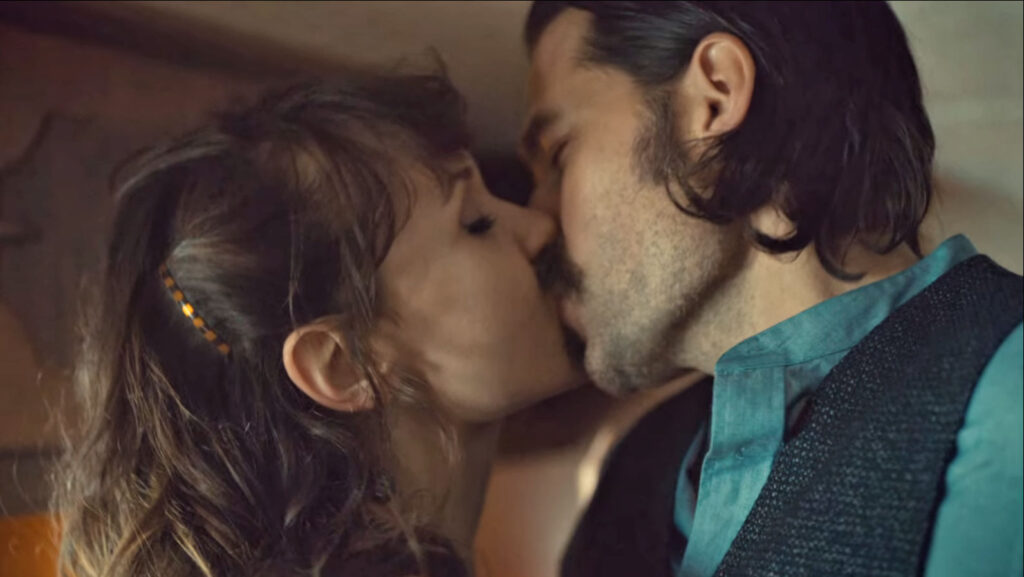 Bethany (Sasha Barry) and Doc (Tim Rozon) kiss - Wynonna Earp 103