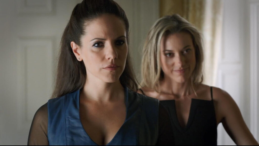 Anna Silk as Bo and Zoie Palmer as Lauren - Lost Girl 405