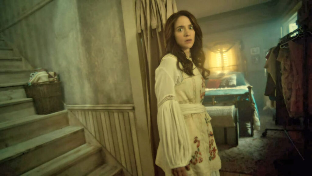 Melanie Scrofano as Wynonna dreaming - Wynonna Earp 105