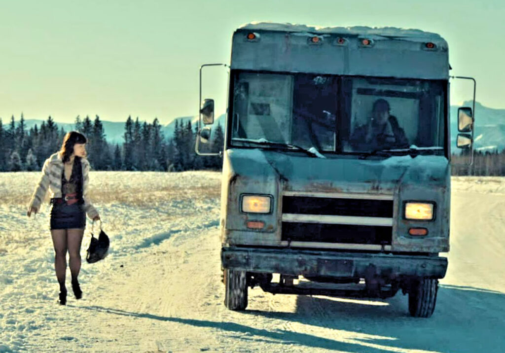 Sasha Barry and the delivery van - Wynonna Earp 106