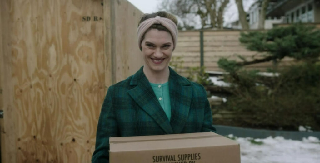 Heather Doerksen as Donna Smith - Project Blue Book 103