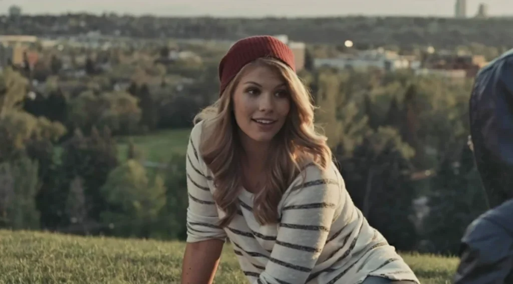 Sarah Troyer as Marissa - Incontrol