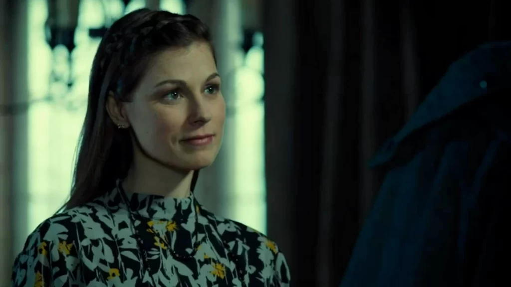 Meghan Heffern as faux Beth - Wynonna Earp 204