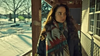 Melanie Scrofano as Wynonna - Wynonna Earp 203