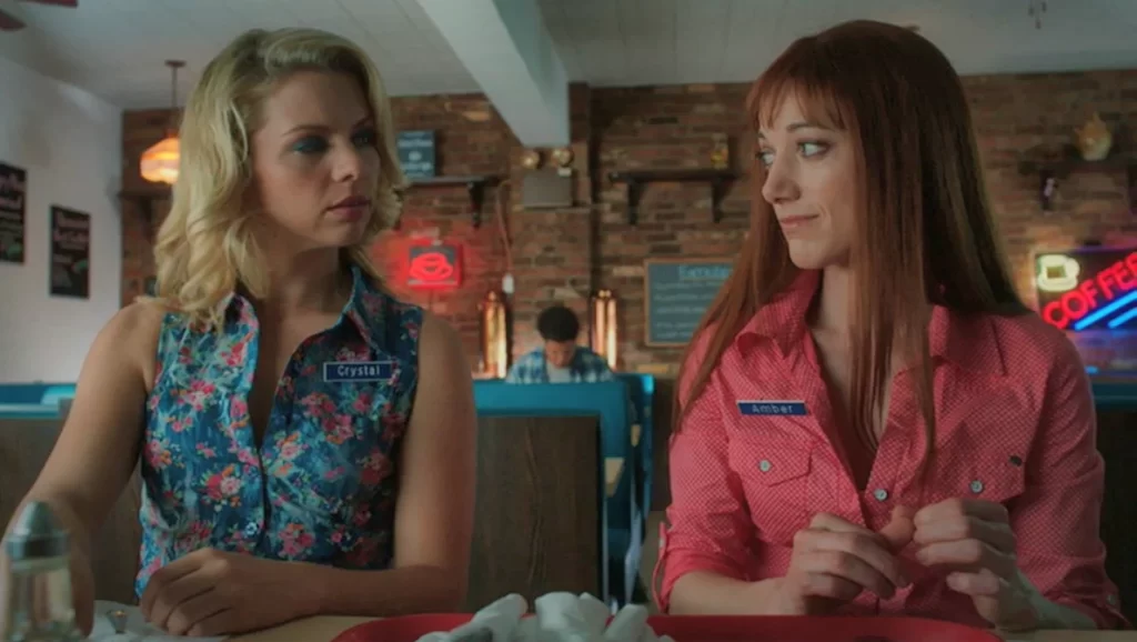 Crystal (Ali Liebert) and Amber (Zoie Palmer) - Lost Girl 402