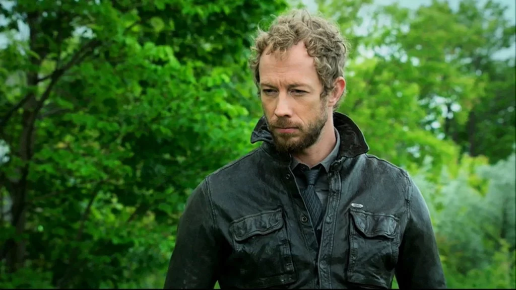 Kris Holden-Ried as Dyson - Lost Girl 401
