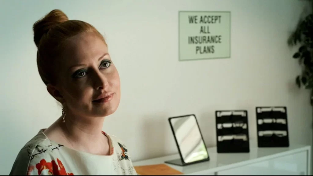 Tamsen McDonough as Dr. Snook's secretary Janet - Lost Girl 401