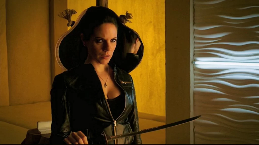 Anna Silk as Bo - Lost Girl - 413