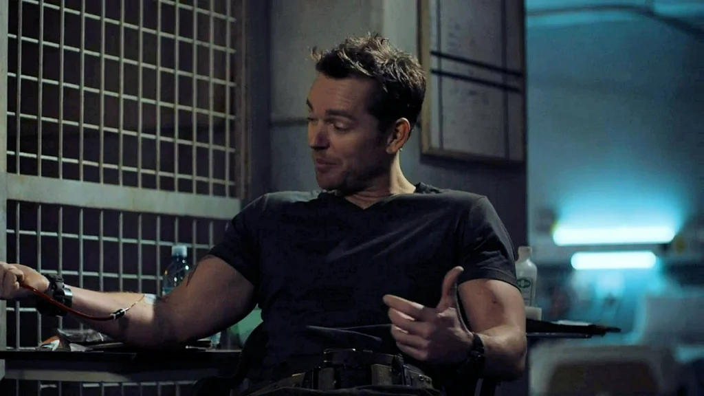 Axel Miller (Jonathan Scarfe) feeding Doc his own blood - Van Helsing 101