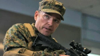 Jonathan Scarfe as Axel Miller - Van Helsing 102