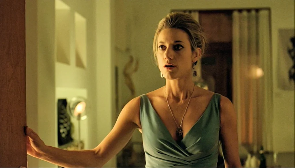Lauren (Zoie Palmer) is surprised by a visit from Dr. Isaac Taft - Lost Girl 308