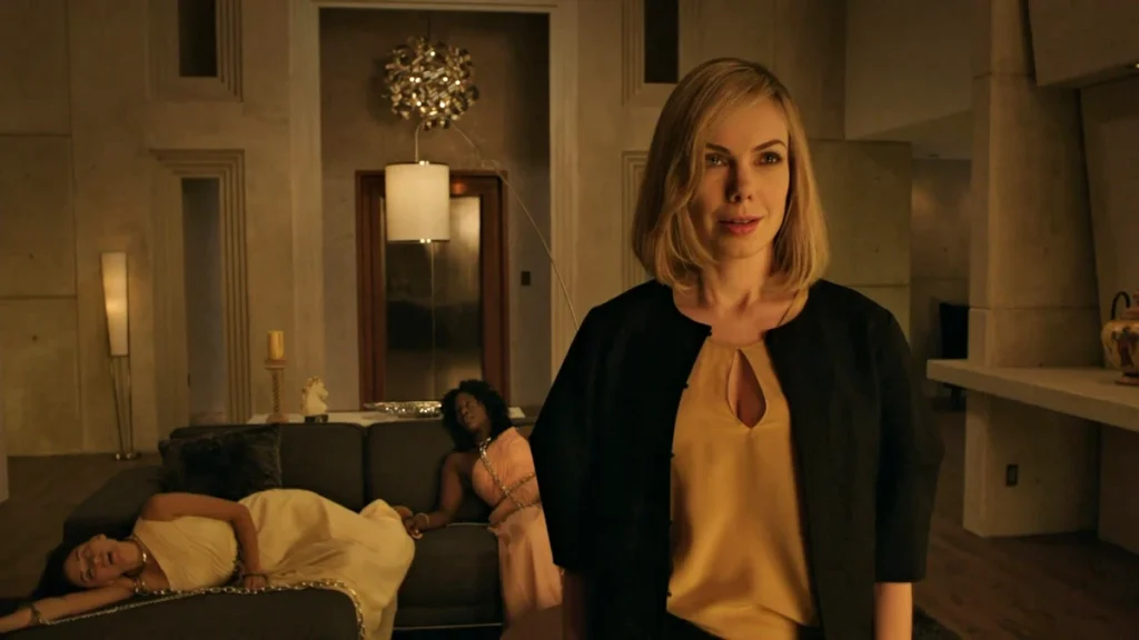 Amanda Walsh as Zee (Zeus inhabiting the body of Elizabeth Helm) - Lost Girl 507